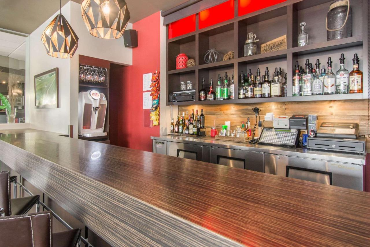Econolodge Inn&Suites St-Apollinaire Saint Apollinaire Extérieur photo